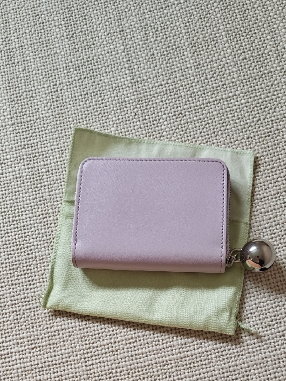 Burberry EKD Zip around Leather Card Holder with Silver Charm - Picture 2 of 9